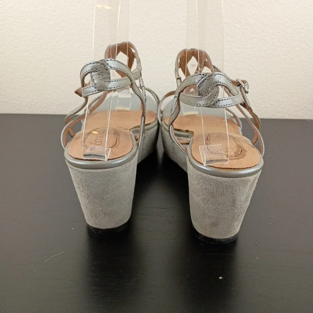 Corso Como Womens Silver Metallic Strappy Wedge Sandals Platform Grey Suede 9